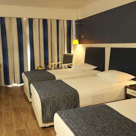 Club Grand Hotel Side