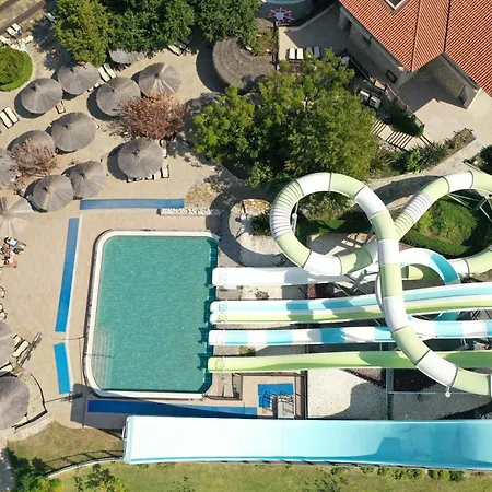 Club Grand 5* Side